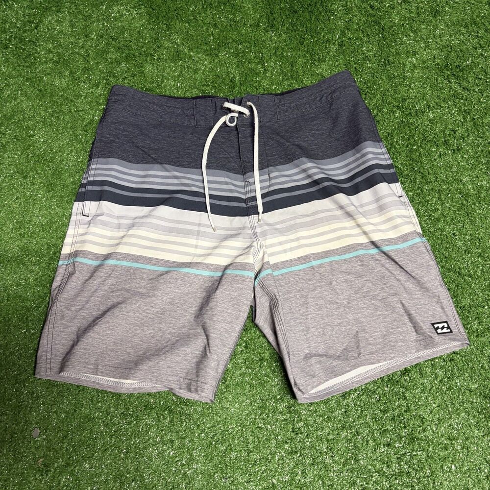 Billabong Swim Shorts Men’s Size 15 Boardshorts Surf Trunks